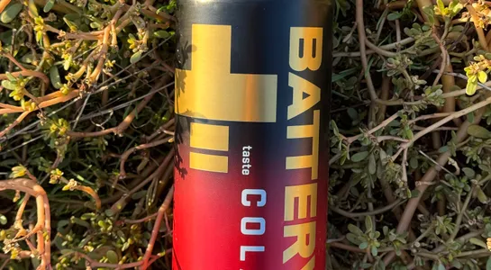 Battery cola
