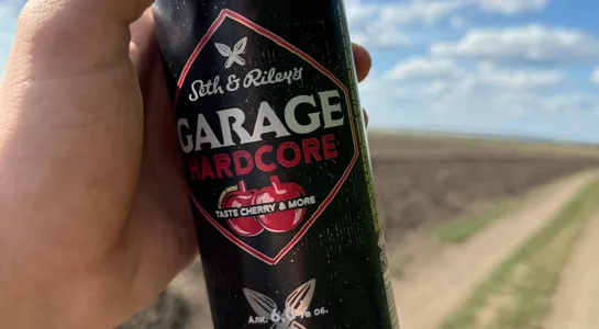 Garage hardcore cherry + Garage hardcore starfruit