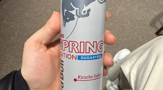 Redbull spring edition kirsche-sakura